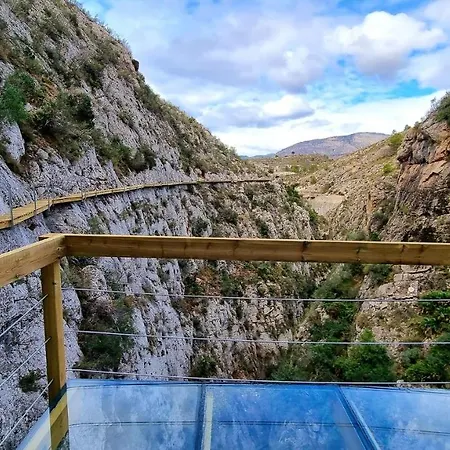 La Laguna Aparthotel Fuente de Piedra