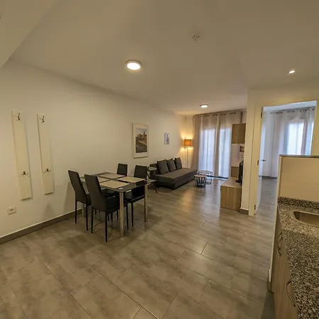 La Laguna Aparthotel 3*