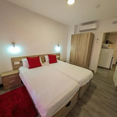 La Laguna Aparthotel