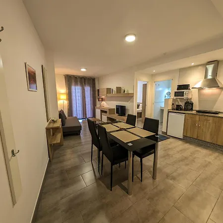La Laguna Aparthotel 3*