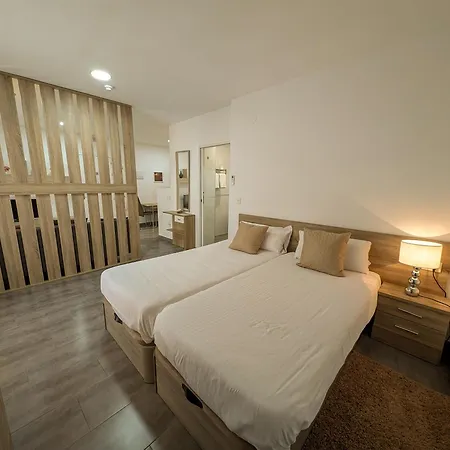 Aparthotel La Laguna Fuente de Piedra
